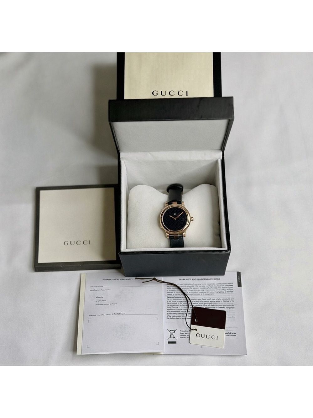 Gucci Diamantissima YA141401 Rose Gold 32mm Swiss Watch